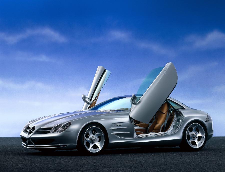  Mercedes-Benz Vision SLR Concept (C199) 1999 года  (фото 10 из 10)
